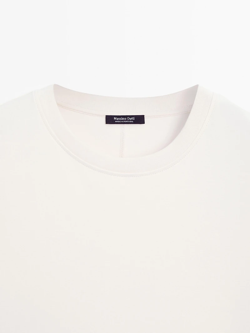 Heavy weight cotton T-shirt with seam detail