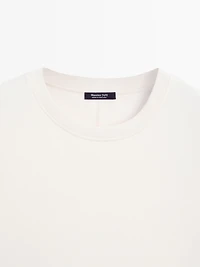 Heavy weight cotton T-shirt with seam detail