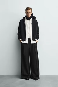 PLEATED WIDE FIT PANTS