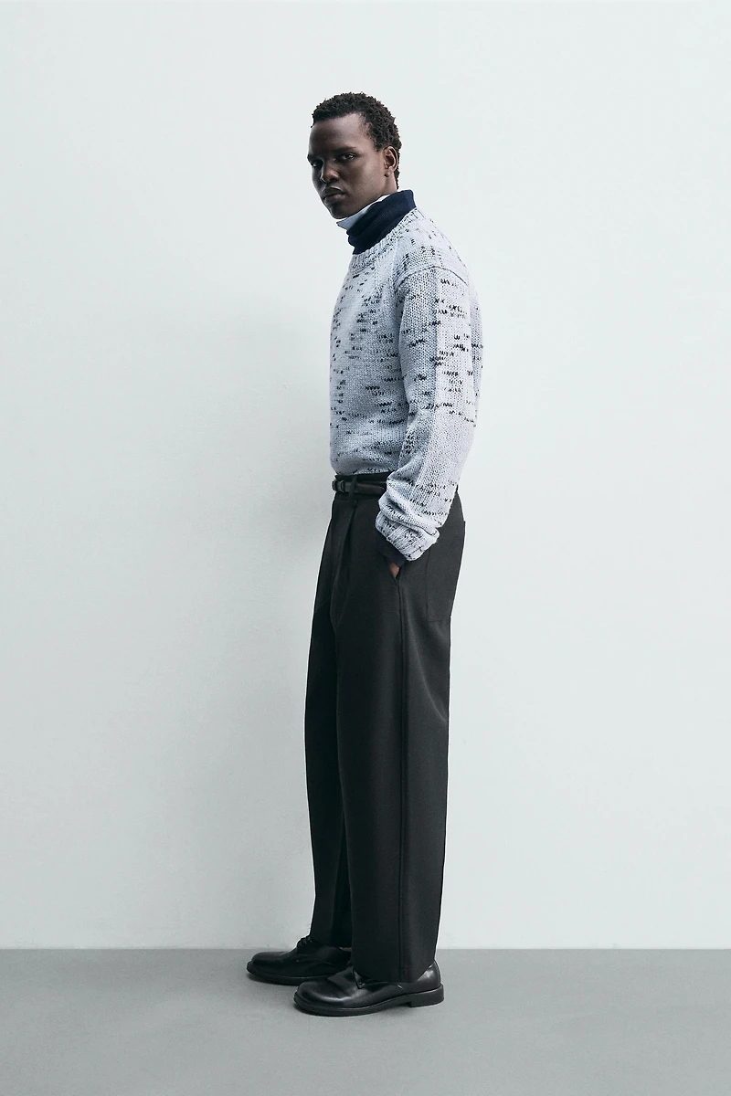 CONTRAST TEXTURED JUMPER