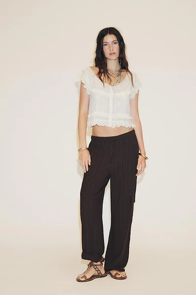 EMBROIDERED GAUZE BOW CROP TOP