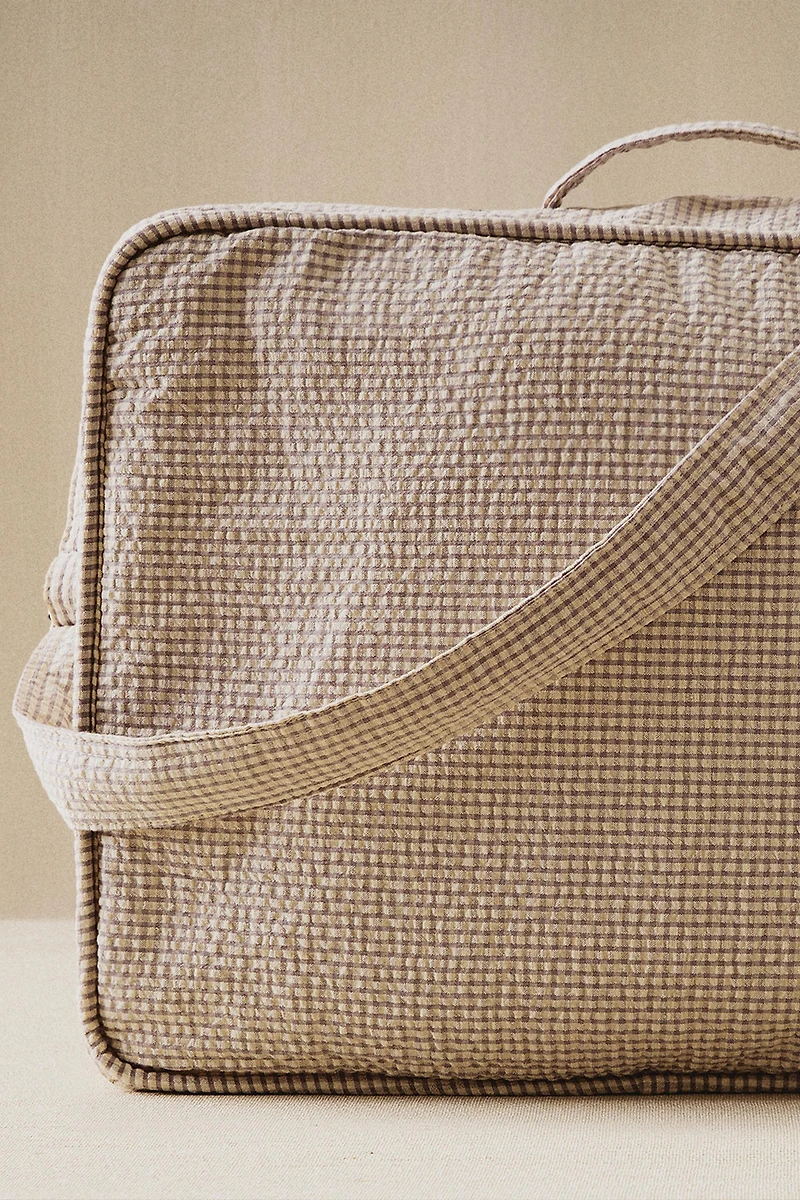 CHILDREN'S TRAVEL SUITCASE WITH A GINGHAM PATTERN