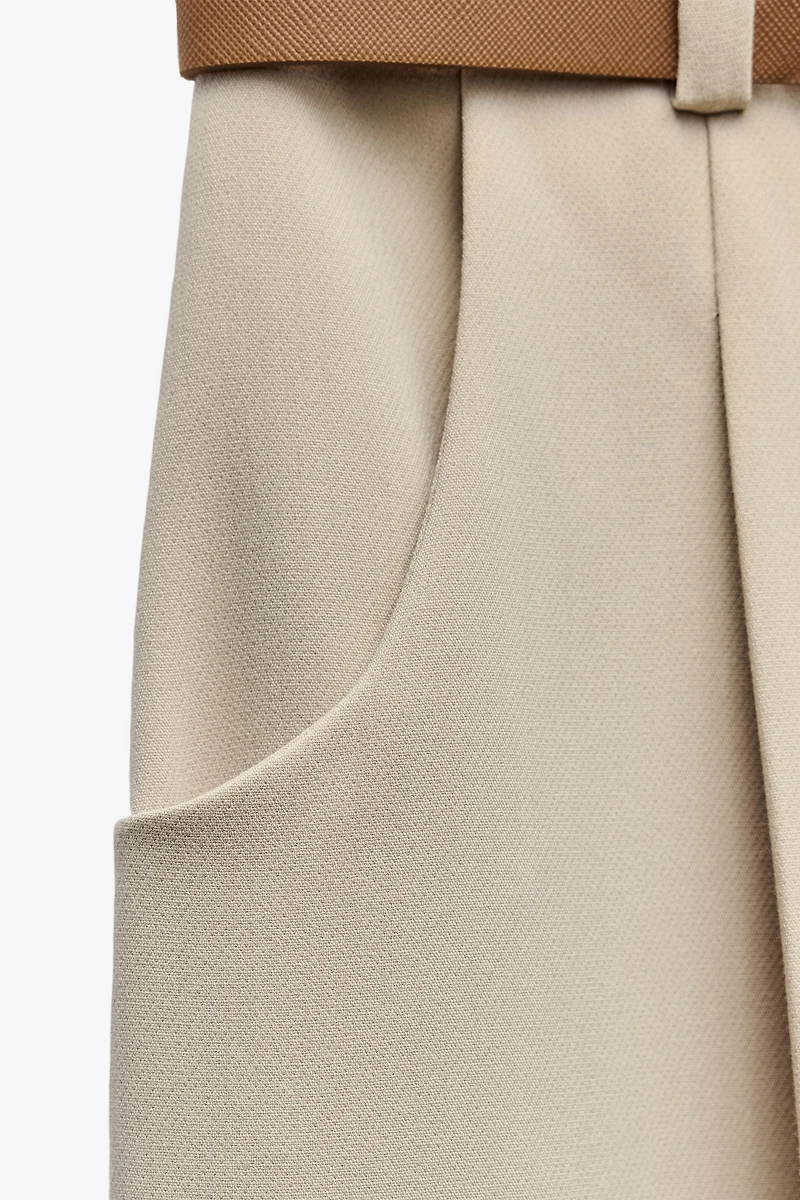 BELTED PLEATED PANTS