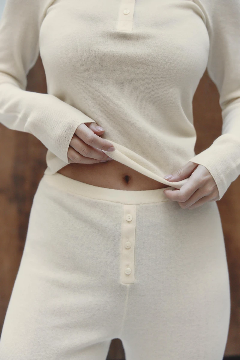 KNIT PANTS WITH BUTTONS