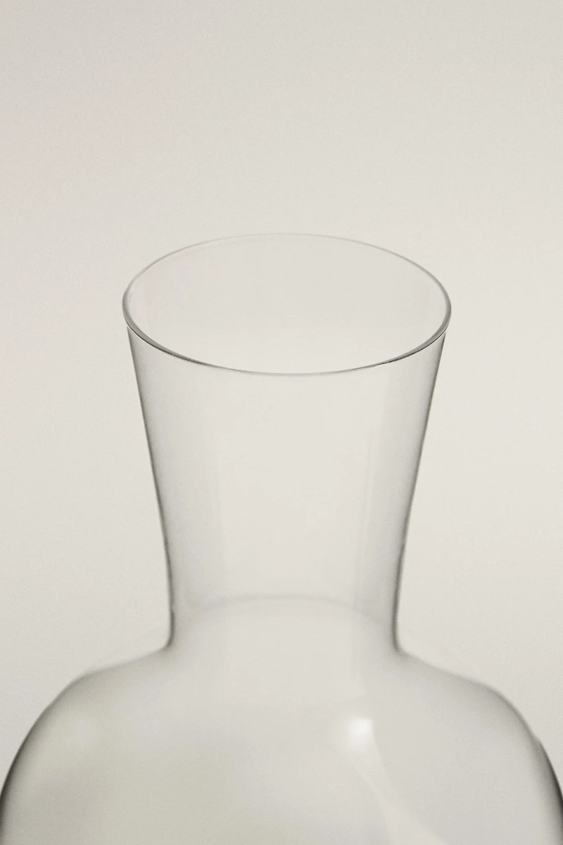 GLASS DECANTER