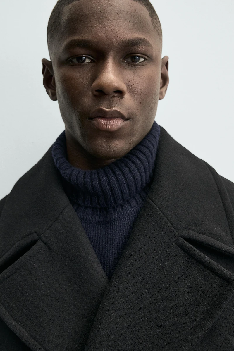 DOUBLE BREASTED POCKET OVERCOAT