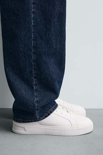 MONOCHROME CHUNKY SNEAKERS