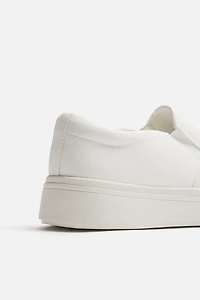 LACELESS SNEAKERS