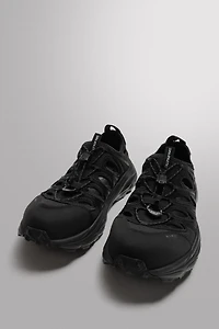 ATHLETIC SNEAKERS
