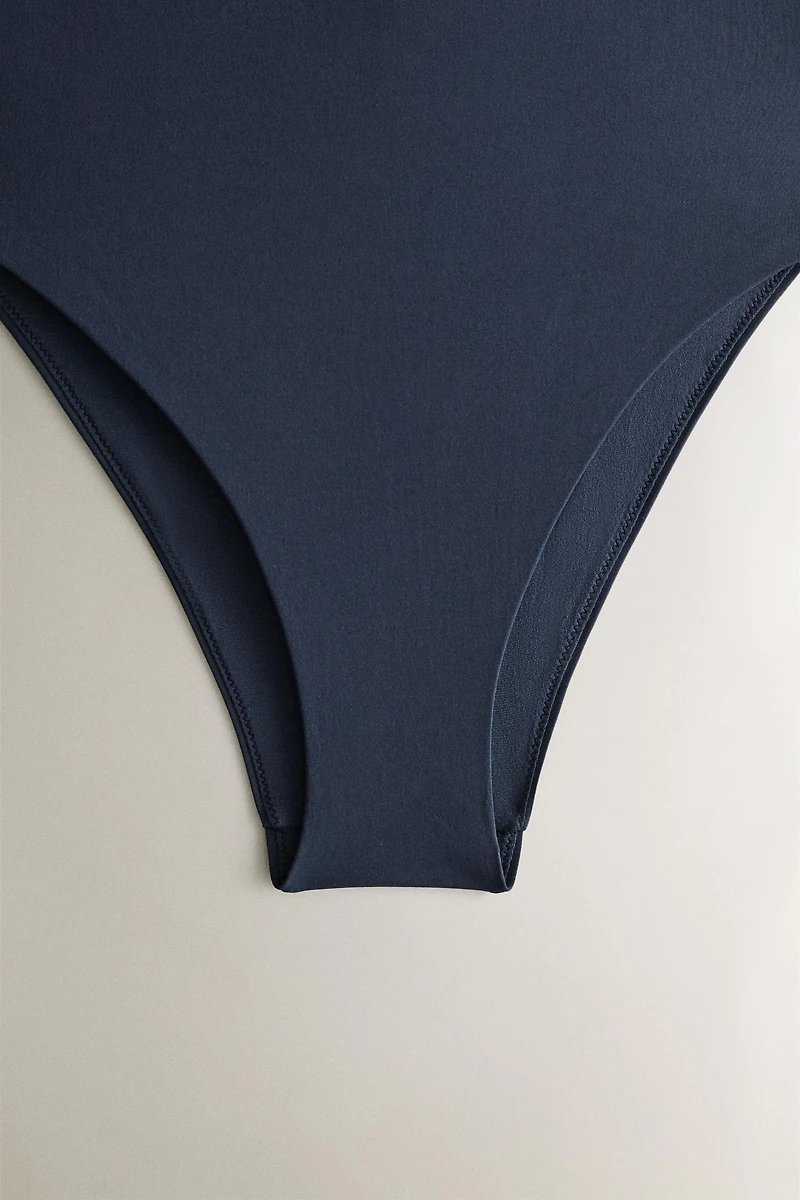 MAILLOT DE BAIN PLAGE À FINES BRETELLES