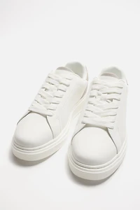 HEEL DETAIL SNEAKERS