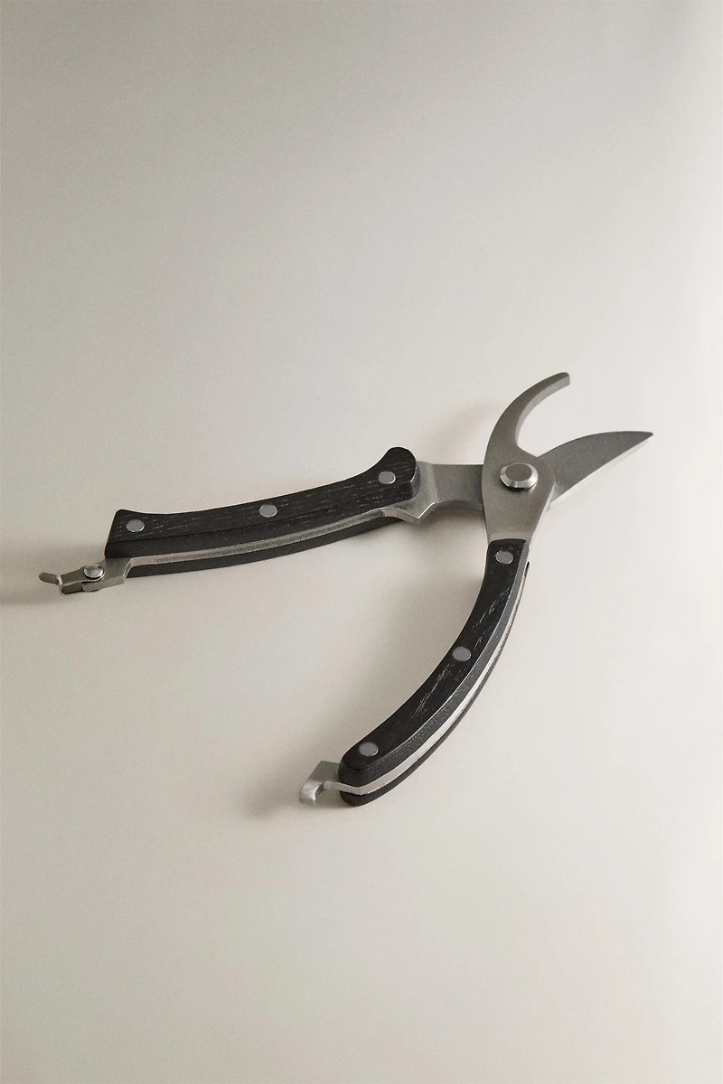 GARDEN SCISSORS