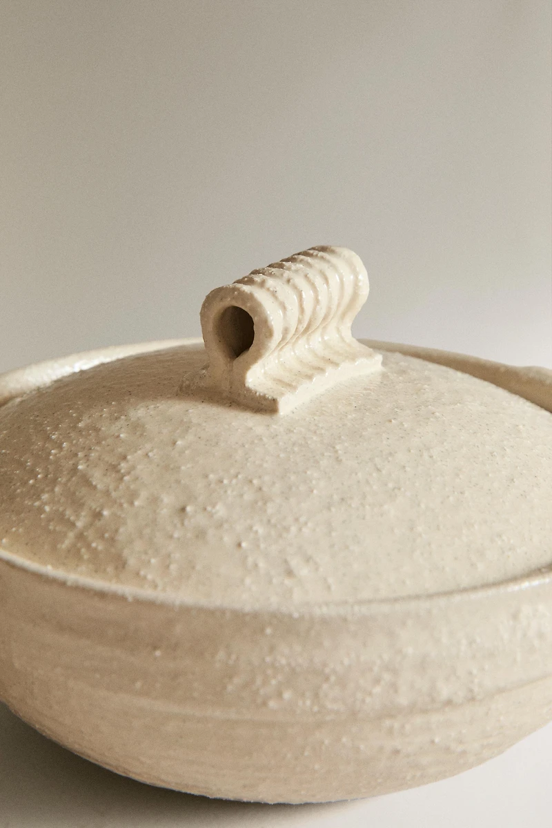 INDIVIDUAL CERAMIC TUREEN