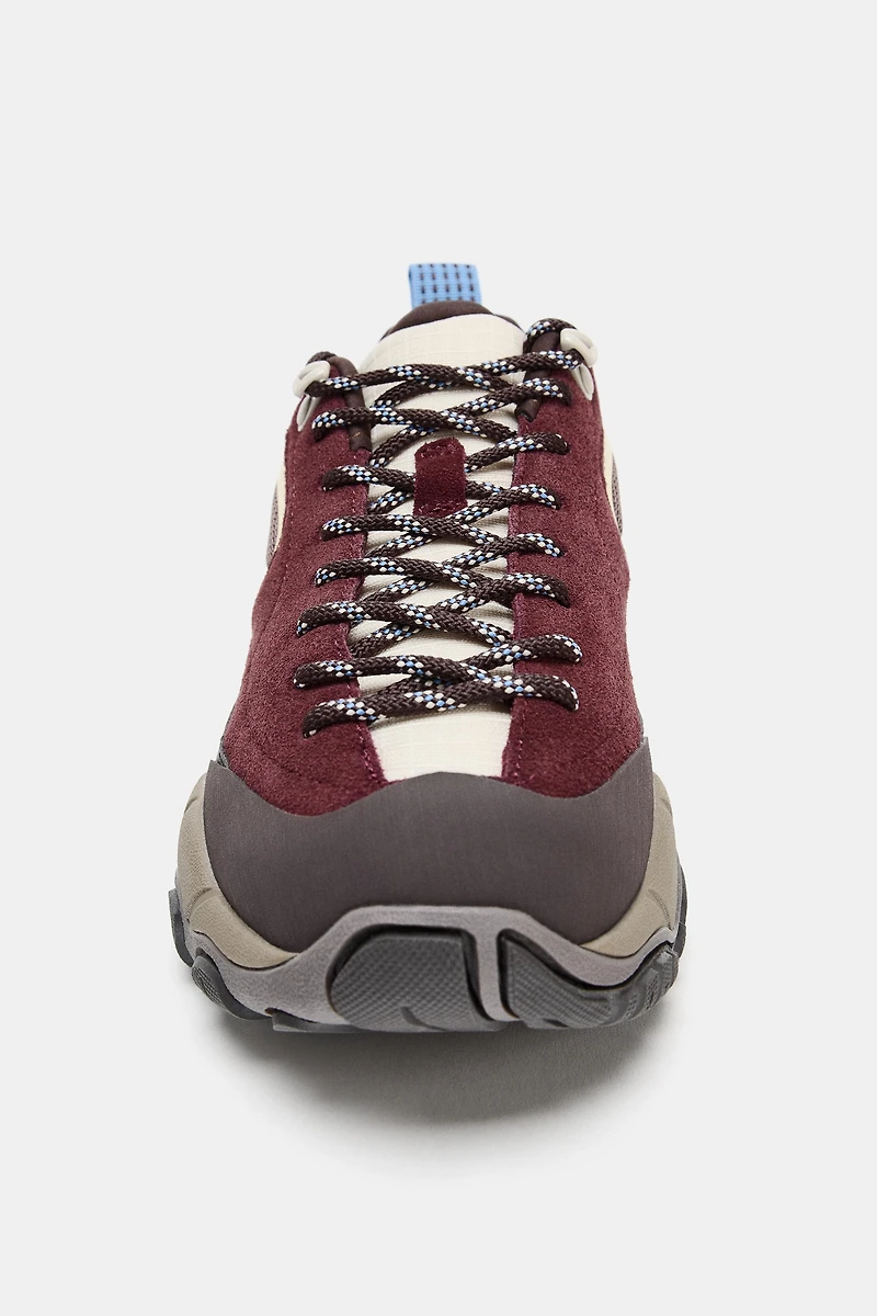 CHAUSSURE DE SPORT ÉLASTIQUES