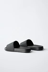 RAISED SLIDES