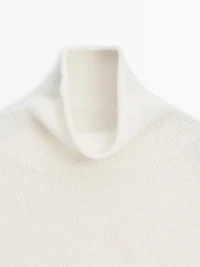 Wool high neck knit sweater