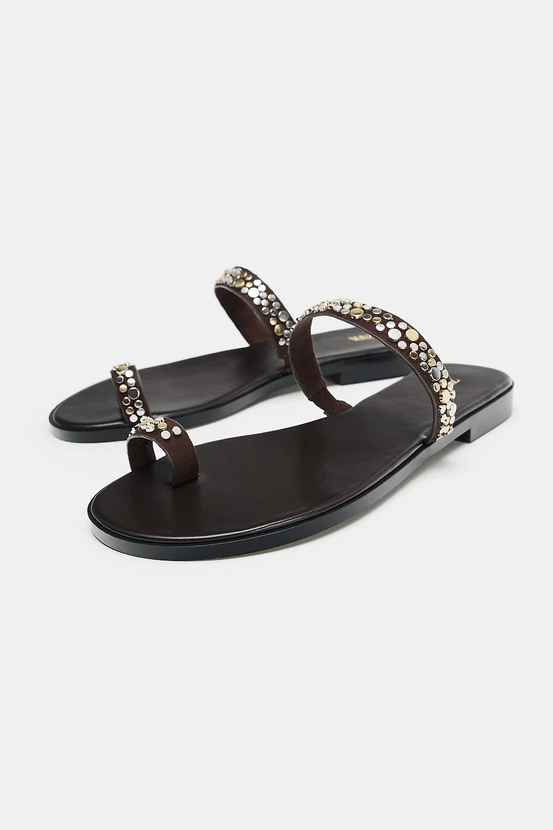 FLAT STUDDED SANDALS