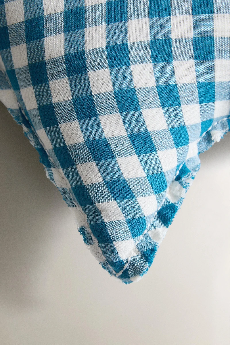 KIDS’ STAR CUSHION