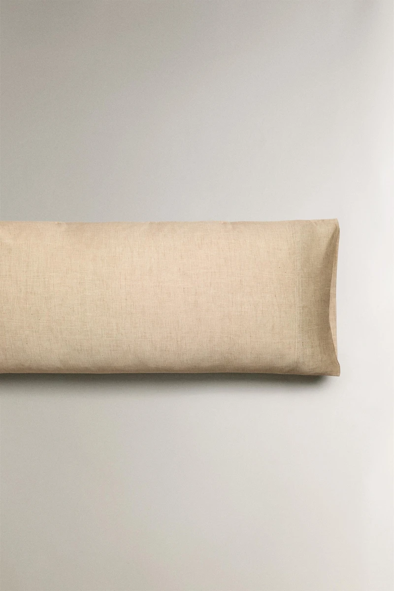 TEXTURED PRINT PILLOWCASE