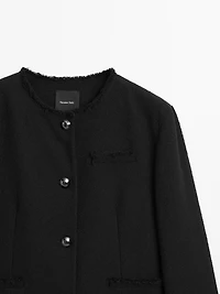 Cropped jacket with buttons