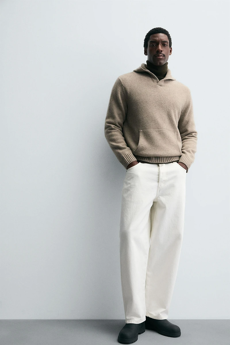 PULL 100 % LAINE À CAPUCHE