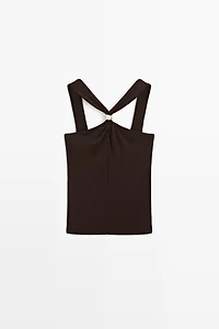 Top à encolure américaine bretelles bijou