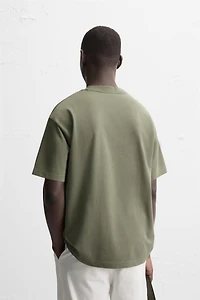 BASIC HEAVYWEIGHT T-SHIRT