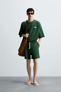 CONTRAST PATCH SWEATSHIRT