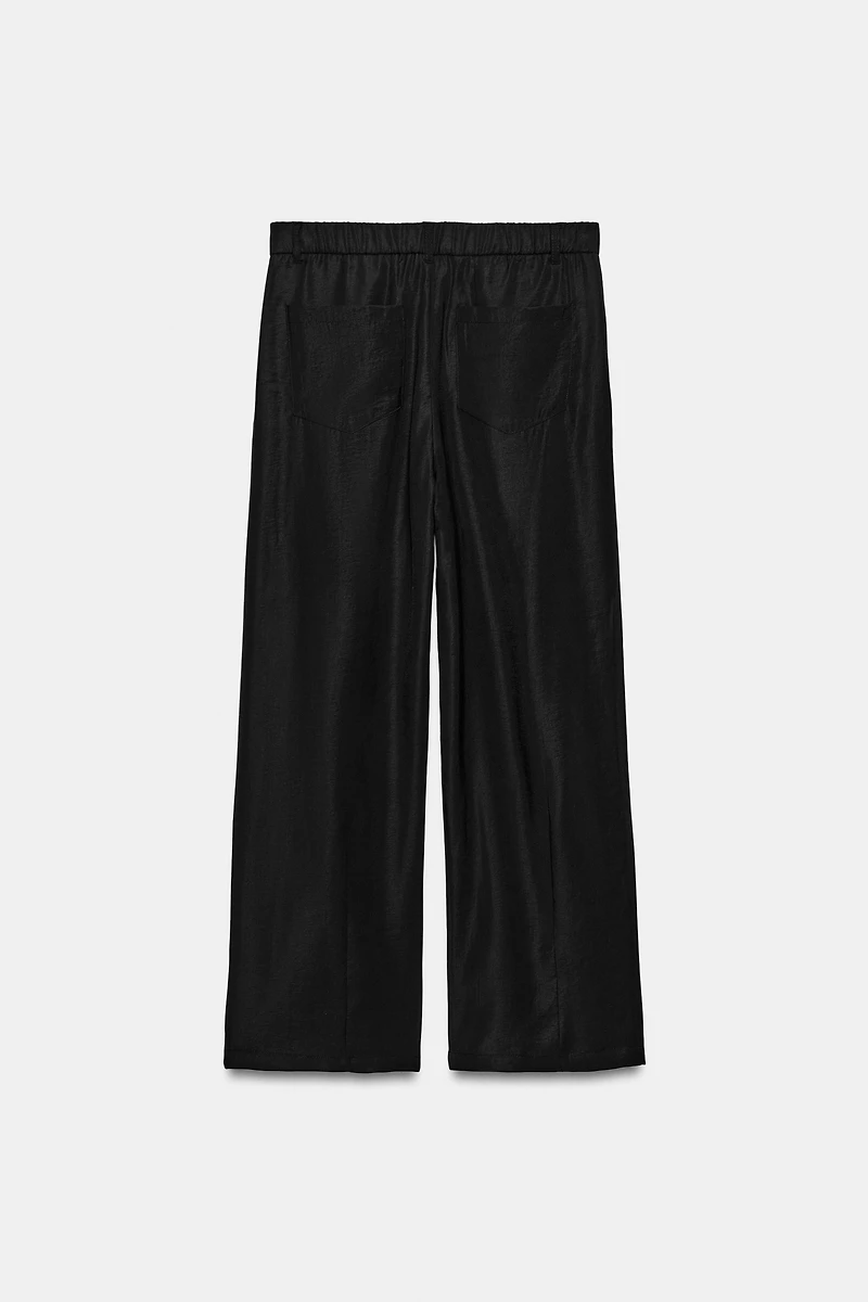 FLOWY PLEATED PANTS