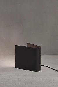 SPOTLIGHT 01