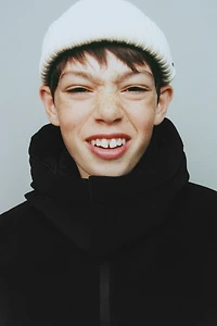 LONG QUILTED COAT WITH LABEL