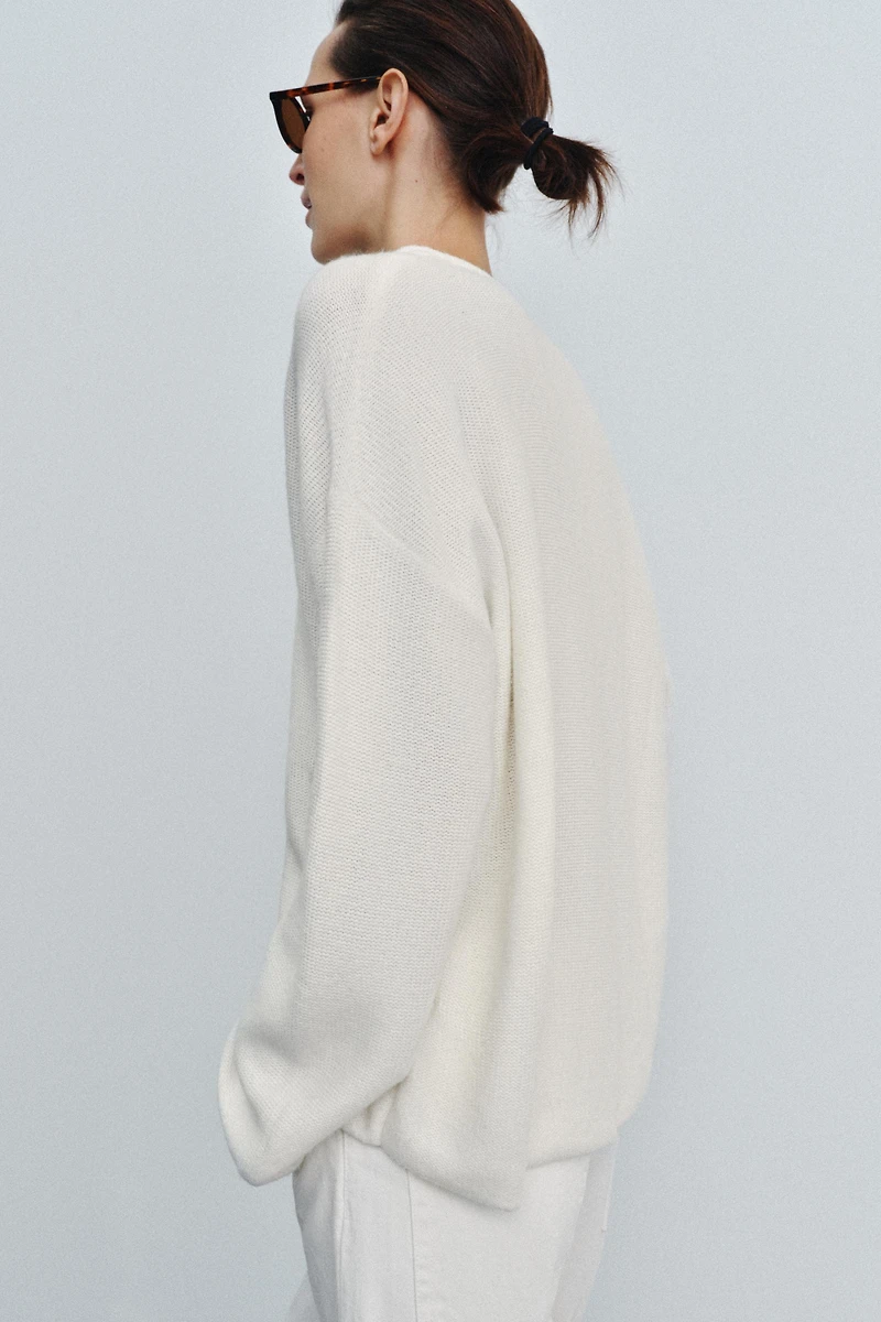 ROUND NECK KNIT JUMPER
