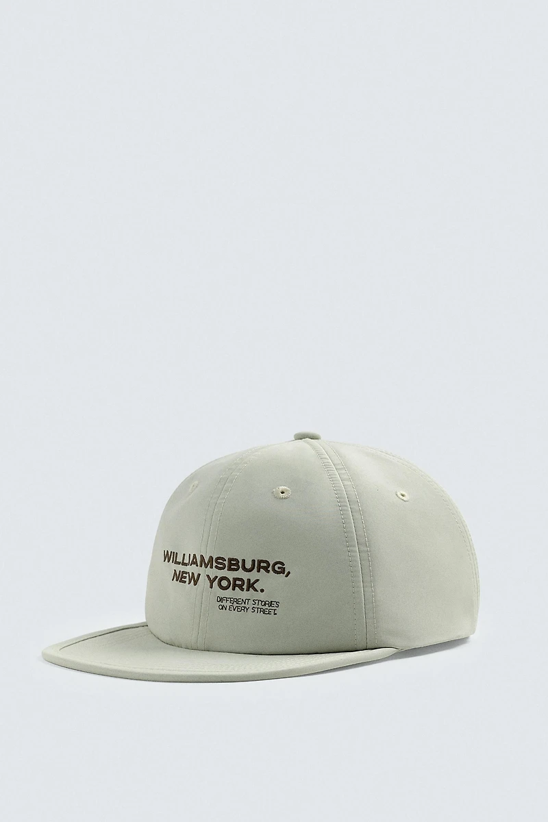CASQUETTE VISIÈRE PLATE BRODÉE