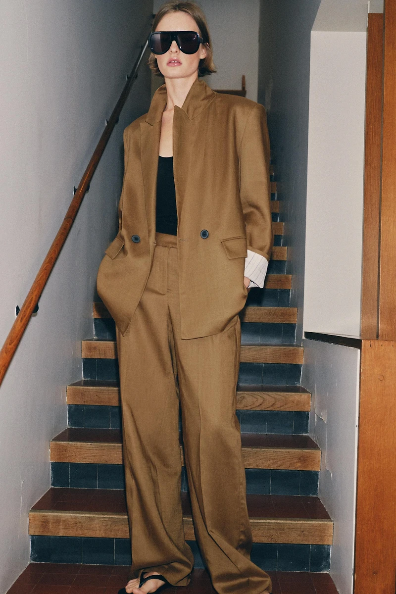LINEN DOUBLE BREASTED BLAZER WITH ROLLED-UP SLEEVES