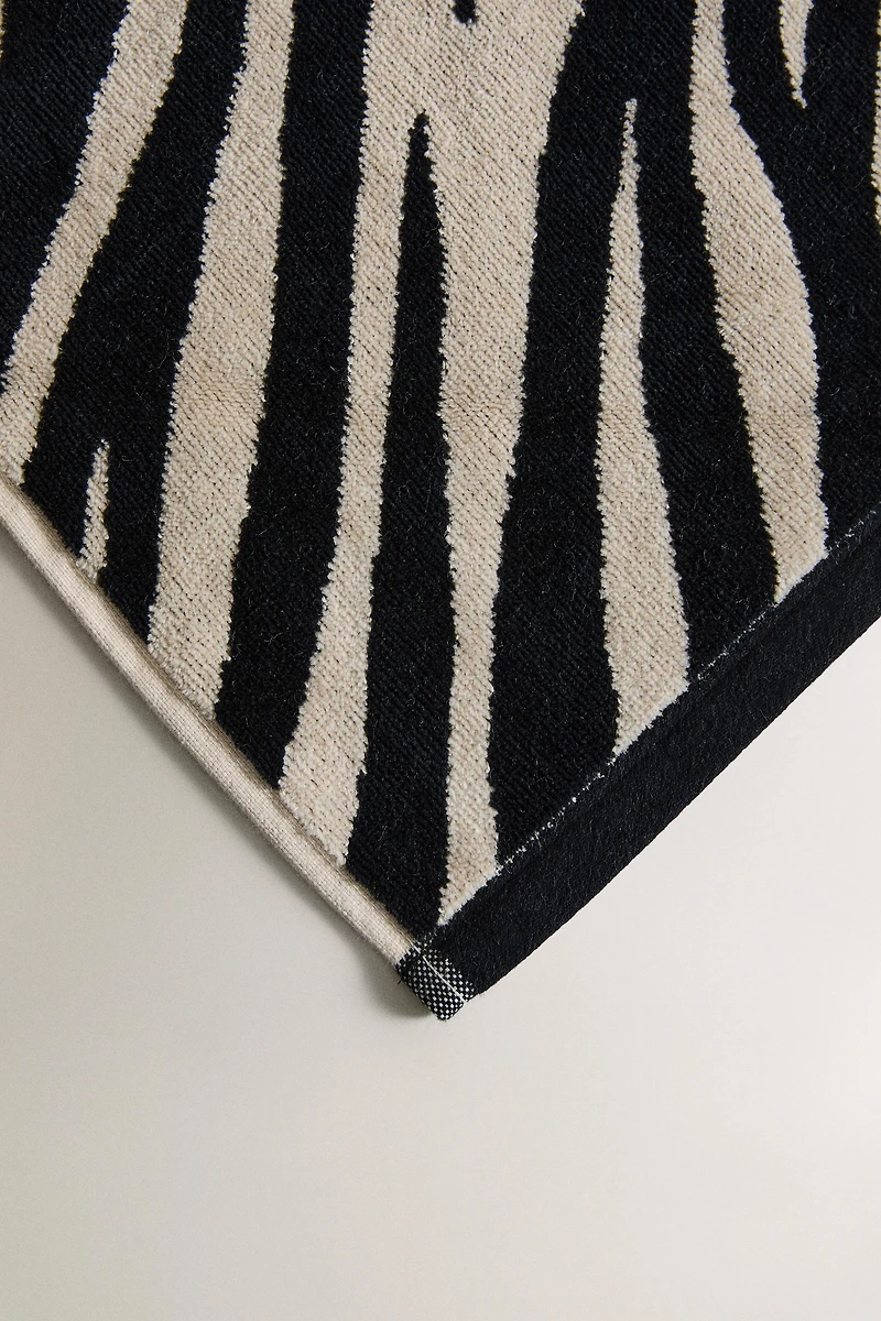 SERVIETTE DE BAIN VELOURS IMPRIMÉ ANIMAL