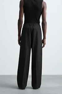 FLOWY PLEATED WIDE FIT PANTS