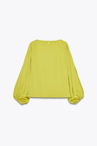 SATIN EFFECT CUTOUT SLEEVE TOP