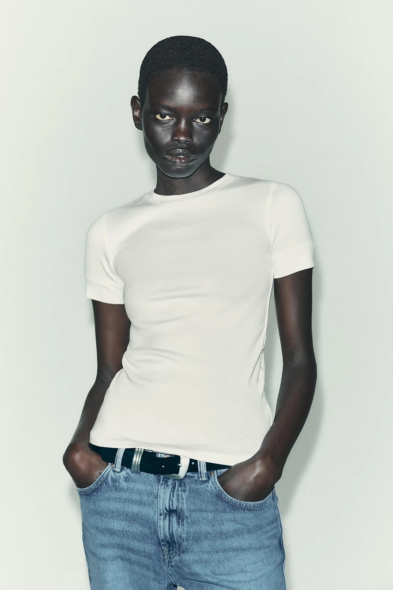 MINIMAL SHORT SLEEVE T-SHIRT