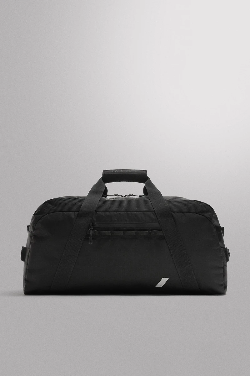SPORTS DUFFEL BAG