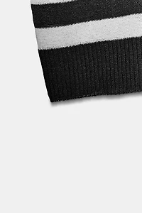 SHORT SLEEVE KNIT TOP