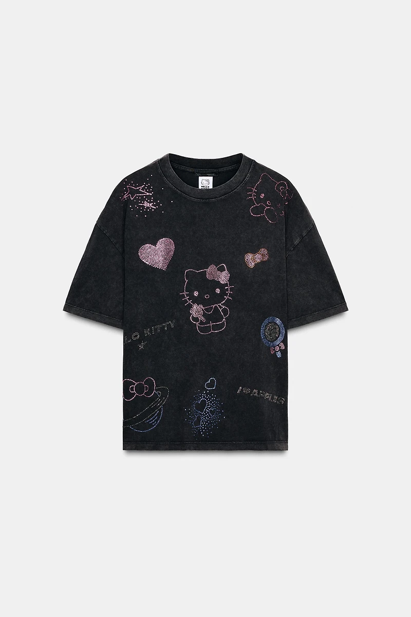 HELLO KITTY © 2025 SANRIO T-SHIRT