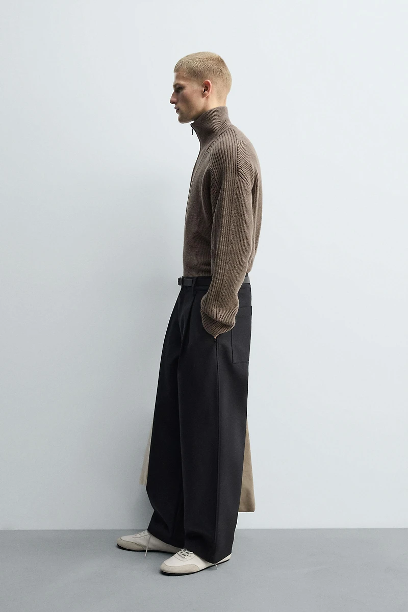 PULL EN MAILLE PERLÉE AVEC COL ZIPPÉ