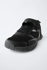 BAREFOOT SNEAKERS