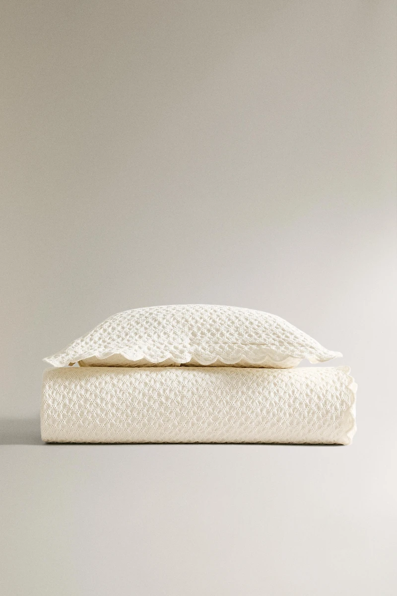 CHILDREN'S MINI WAFFLE-KNIT BEDSPREAD