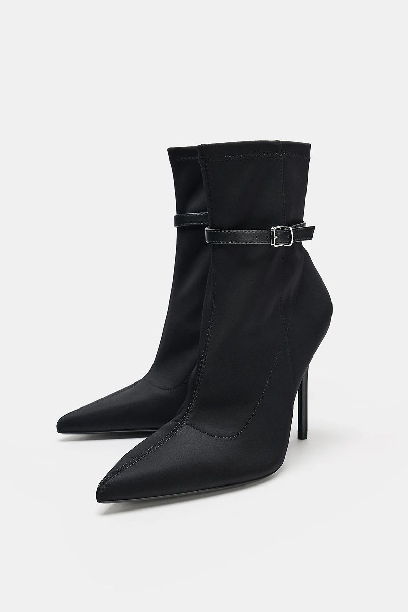 BUCKLE HEELED ANKLE BOOTS