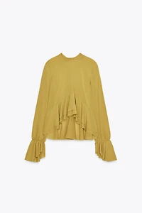 FLOWY RUFFLED BLOUSE