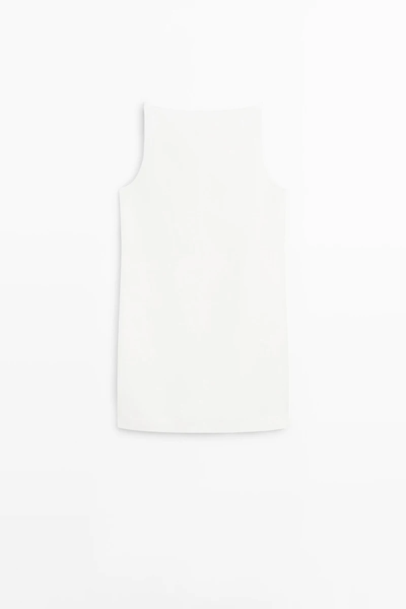 Robe courte à fines bretelles