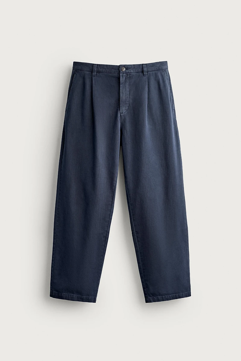 PANTALON CHINO STRAIGHT FIT À PLIS