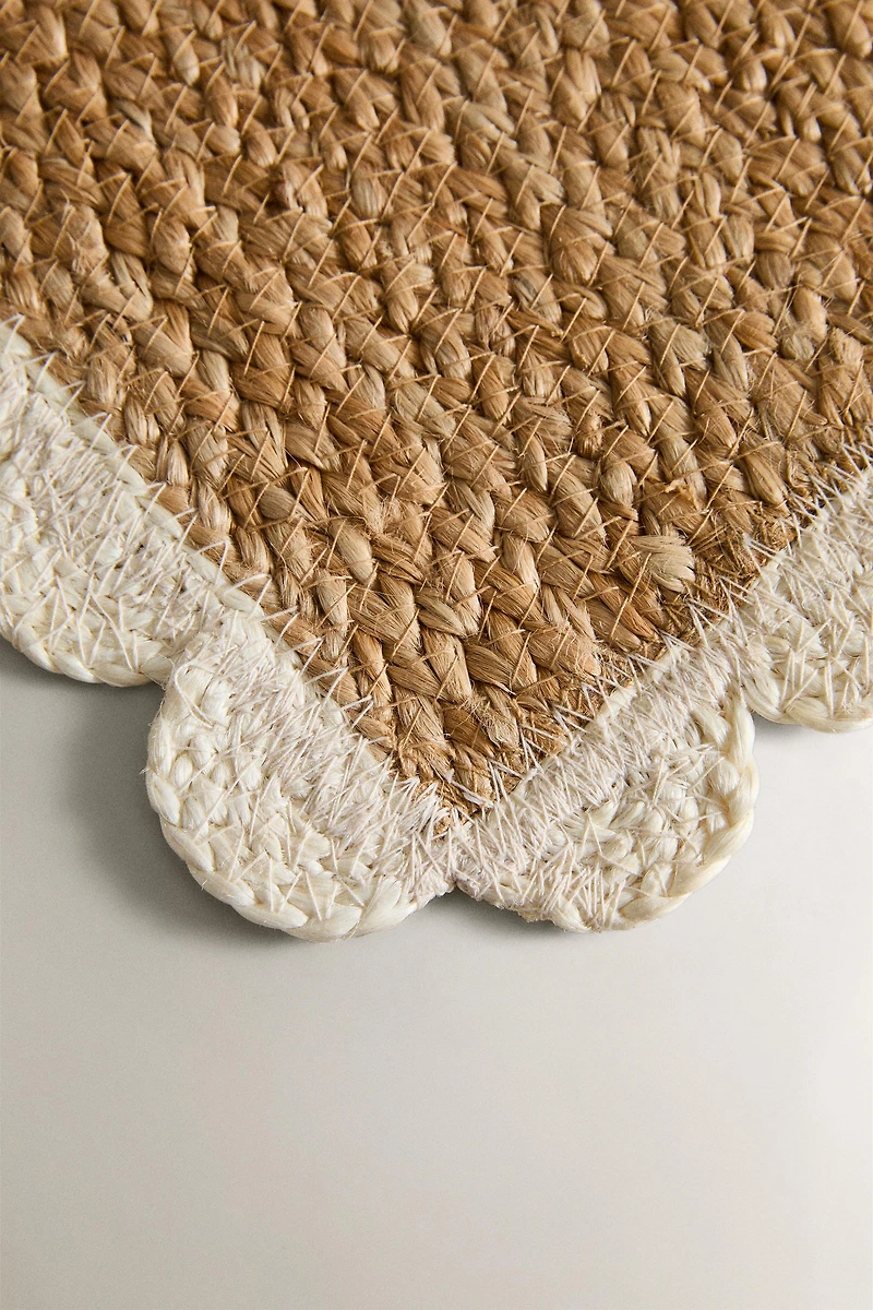 WAVY JUTE PET AREA RUG