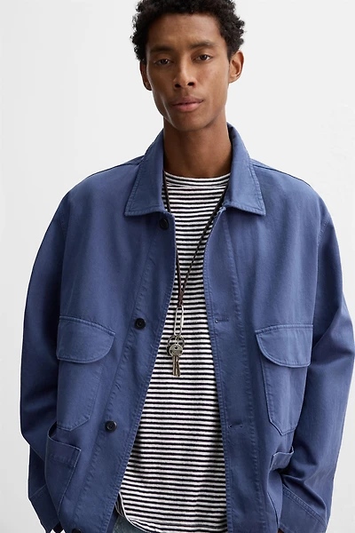 PORTE-CLÉS AVEC PENDENTIF EN CUIR